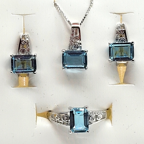 ⚘️Gorgeous full necklace set - Picture 1 of 5